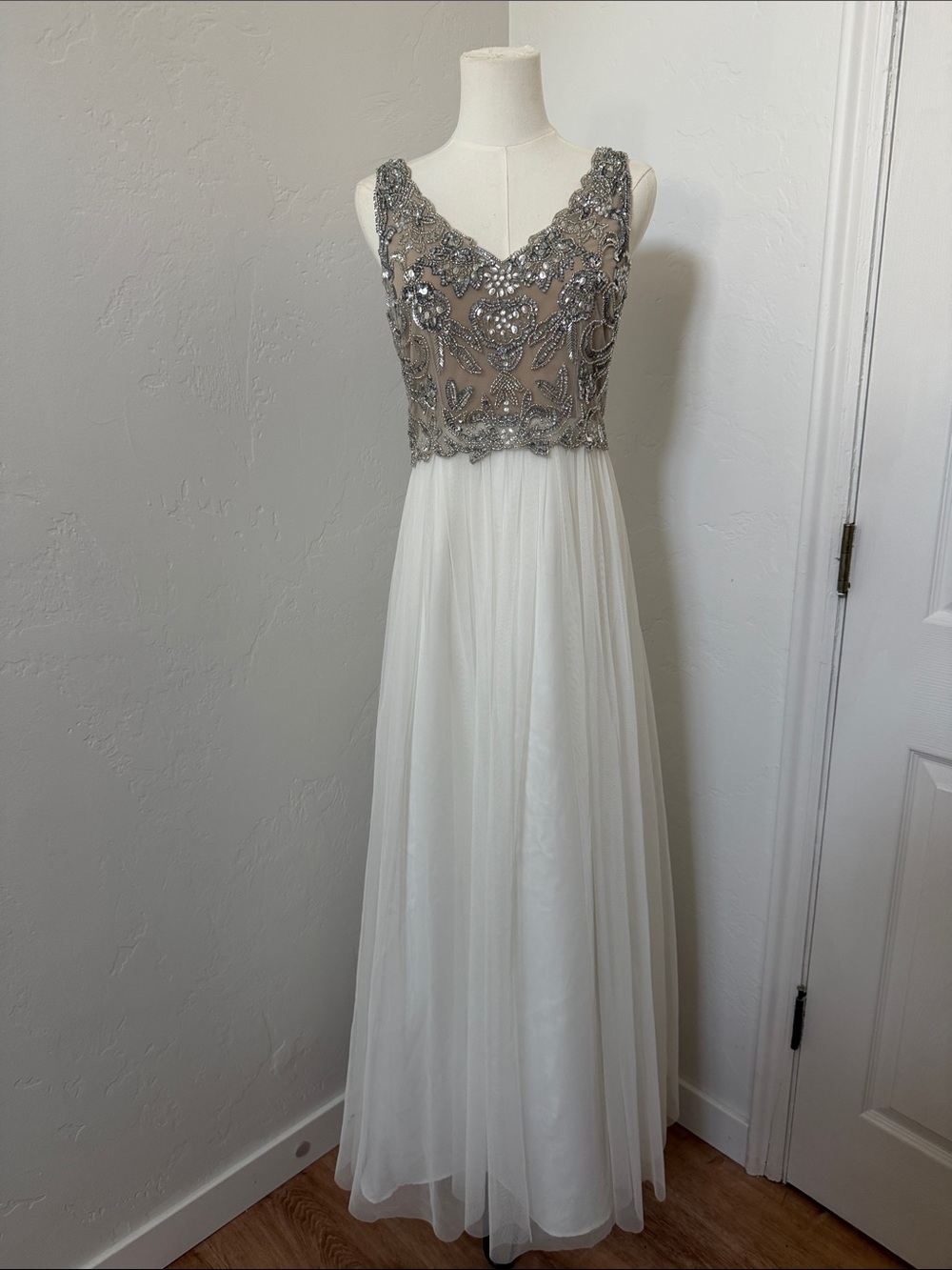 Adrianna Papell Silver Beaded Bodice Ivory Chiffon Formal Gown
